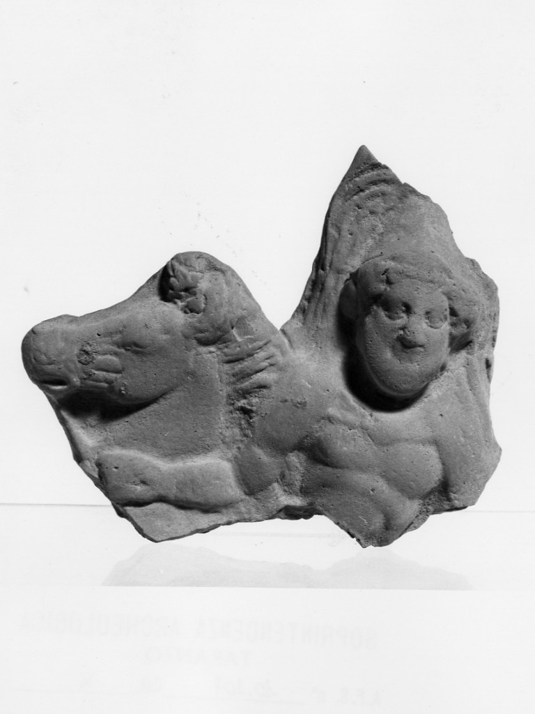 Dioscuro a cavallo (terracotta figurata) - fabbrica tarantina (secc. IV a.C.-III a.C)