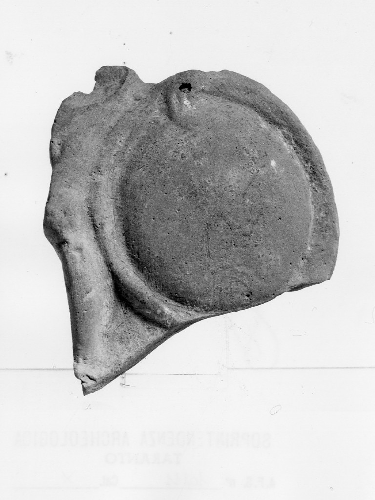 Dioscuro a cavallo (terracotta figurata) - fabbrica tarantina (secc. IV a.C.-III a.C)
