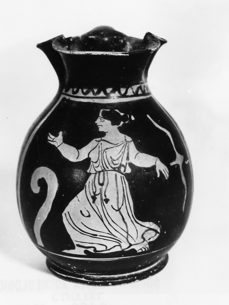 oinochoe a bocca trilobata - vicina all'officina del Pittore di Truro (seconda metà sec. IV a.C)