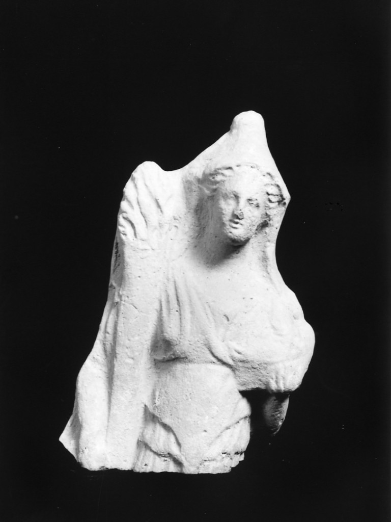 statuetta femminile - officina tarantina (sec. IV a.C)