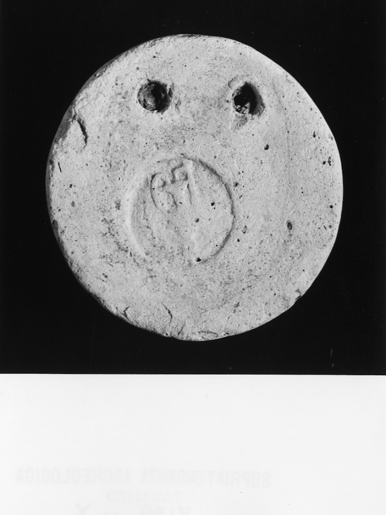 disco forato - fabbrica tarantina (sec. III a.C)