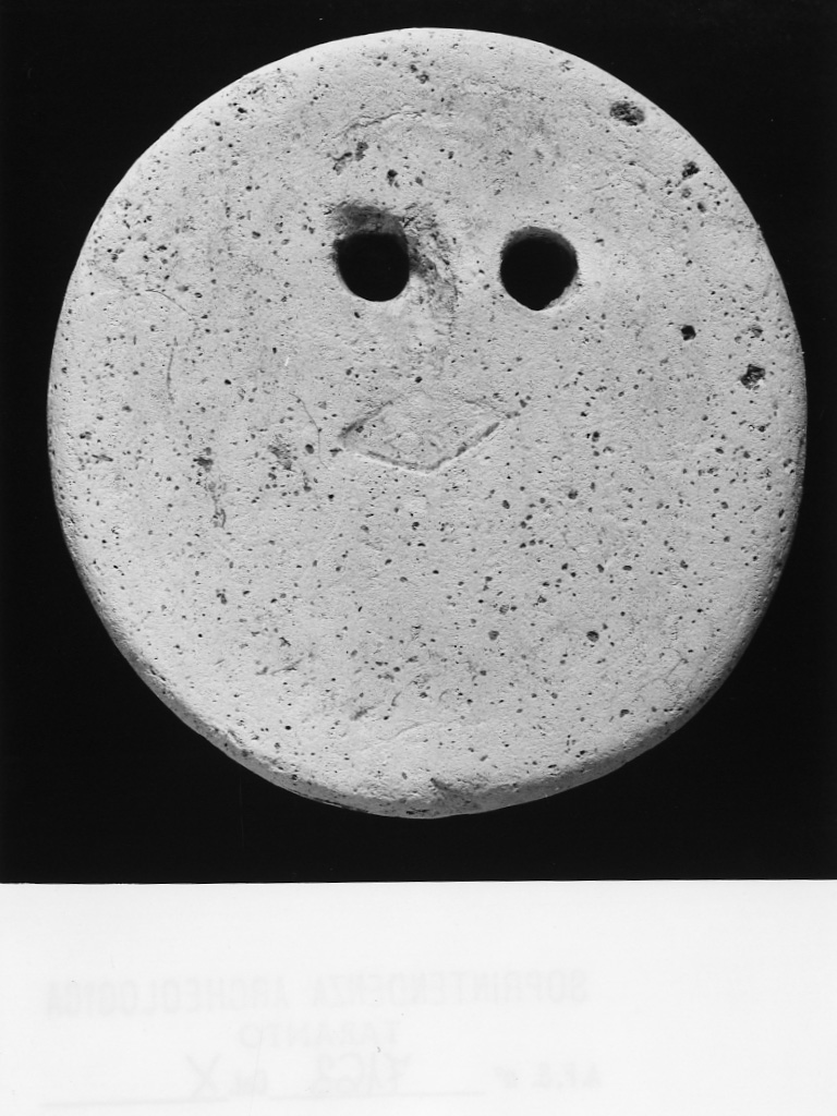 disco forato - fabbrica tarantina (sec. III a.C)