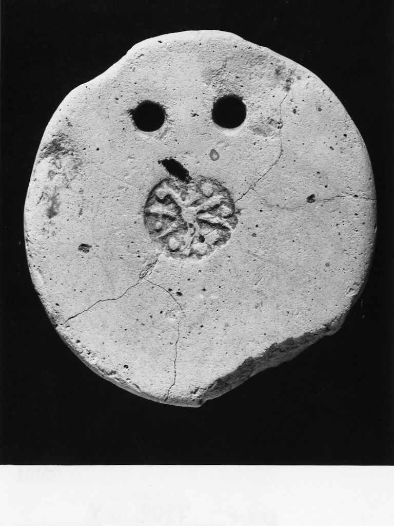 disco forato - fabbrica tarantina (sec. III a.C)