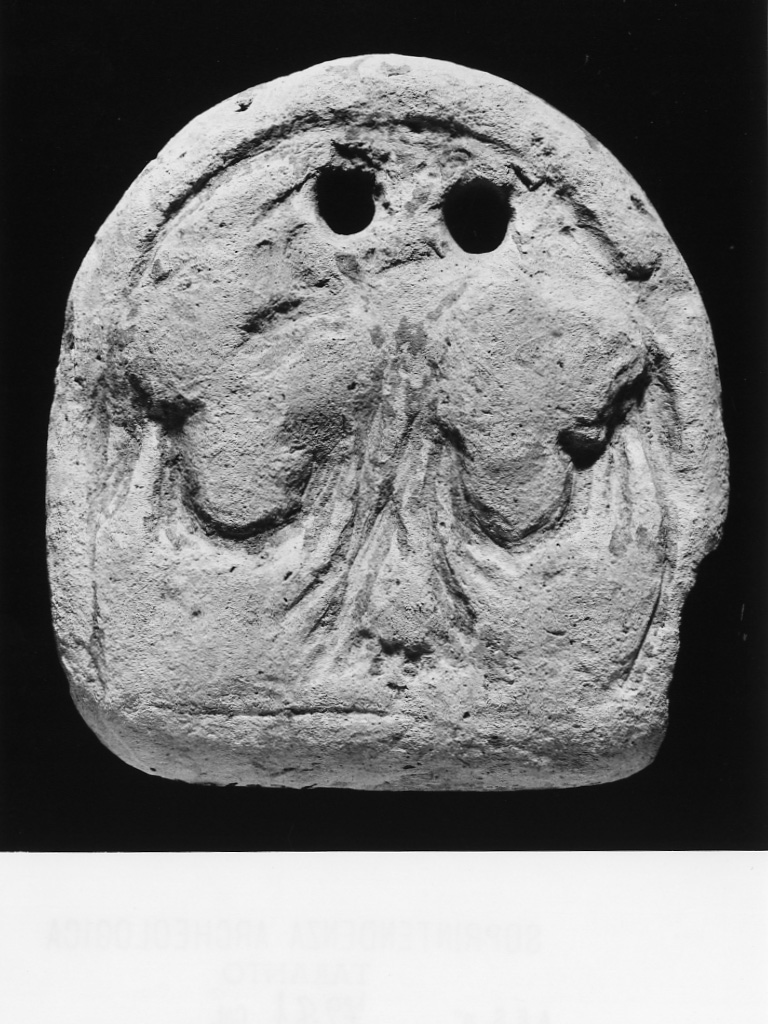 disco forato - fabbrica tarantina (sec. III a.C)