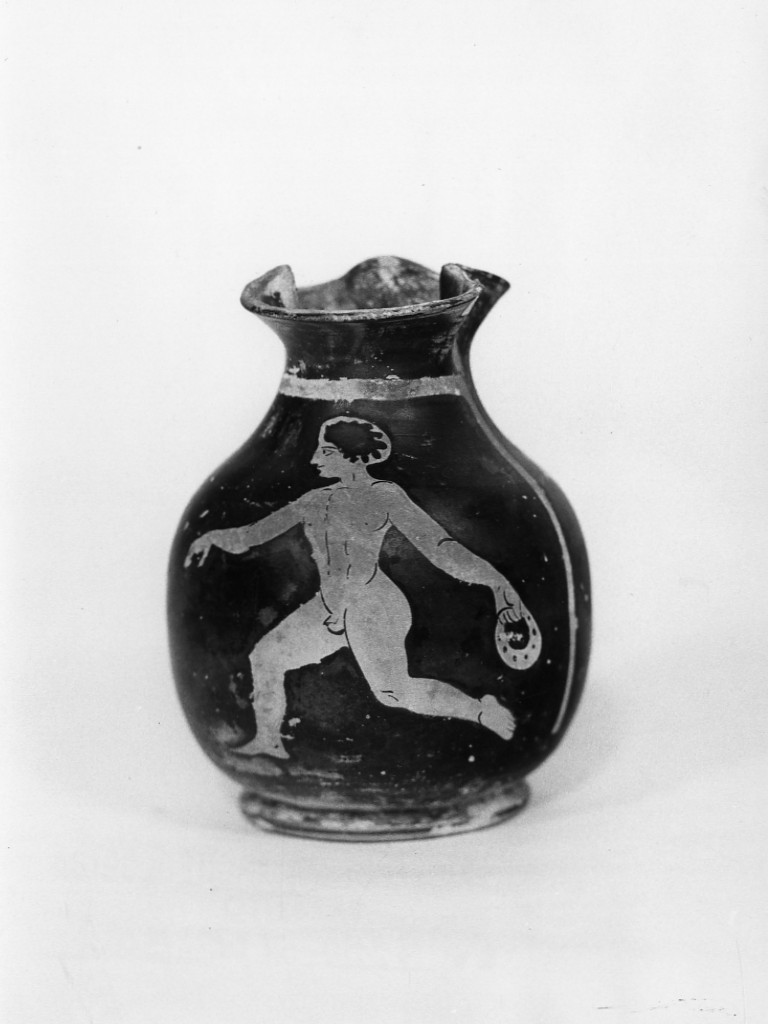 oinochoe - medio apulo (metà sec. IV a.C)