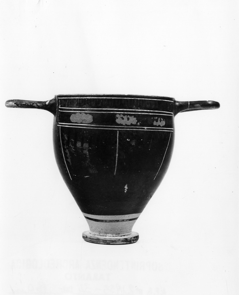 skyphos - ceramica tipo Gnathia (seconda metà sec. IV a.C)