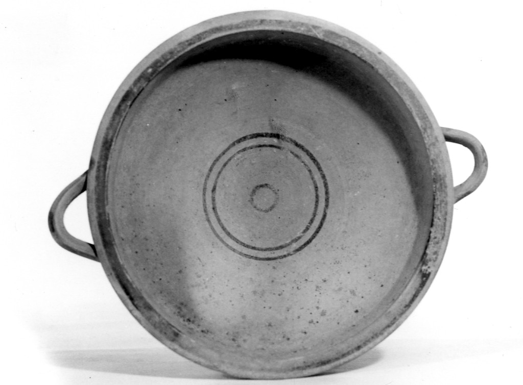 coppa biansata - fabbrica indigena (seconda metà sec. IV a.C)
