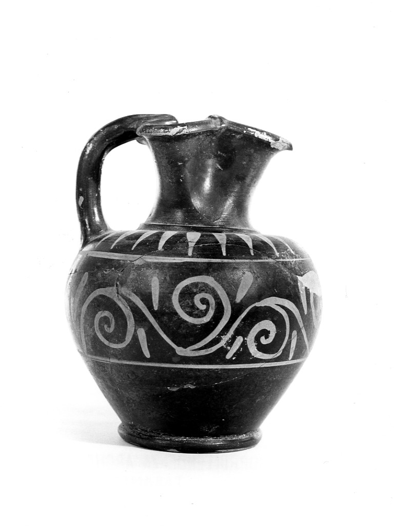 oinochoe - fabbrica apula (seconda metà sec. IV a.C)