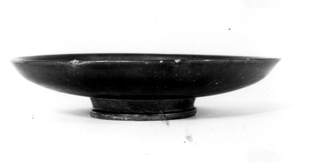 patera - fabbrica apula (seconda metà sec. IV a.C)