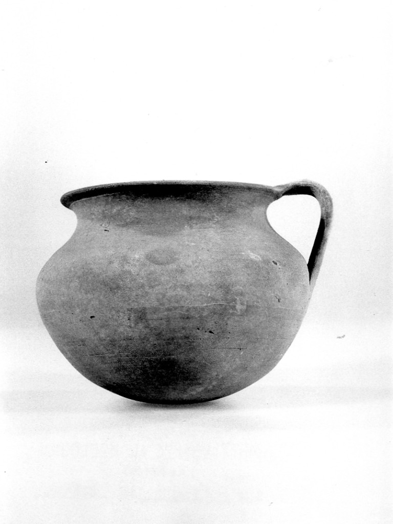 pentolino rituale - fabbrica apula (seconda metà sec. IV a.C)