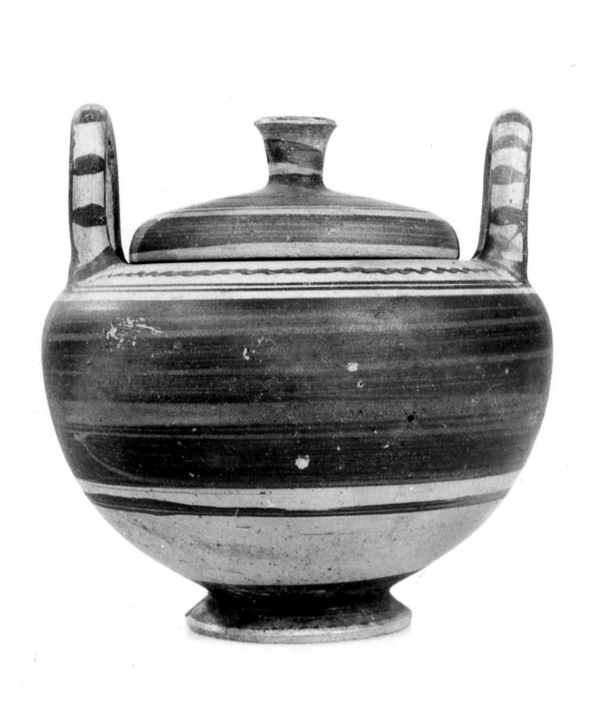 stamnos con coperchio - fabbrica apula (fine sec. V a.C)