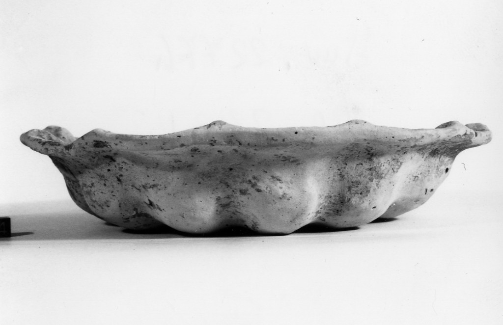 patera - fabbrica indigena (seconda metà sec. IV a.C)