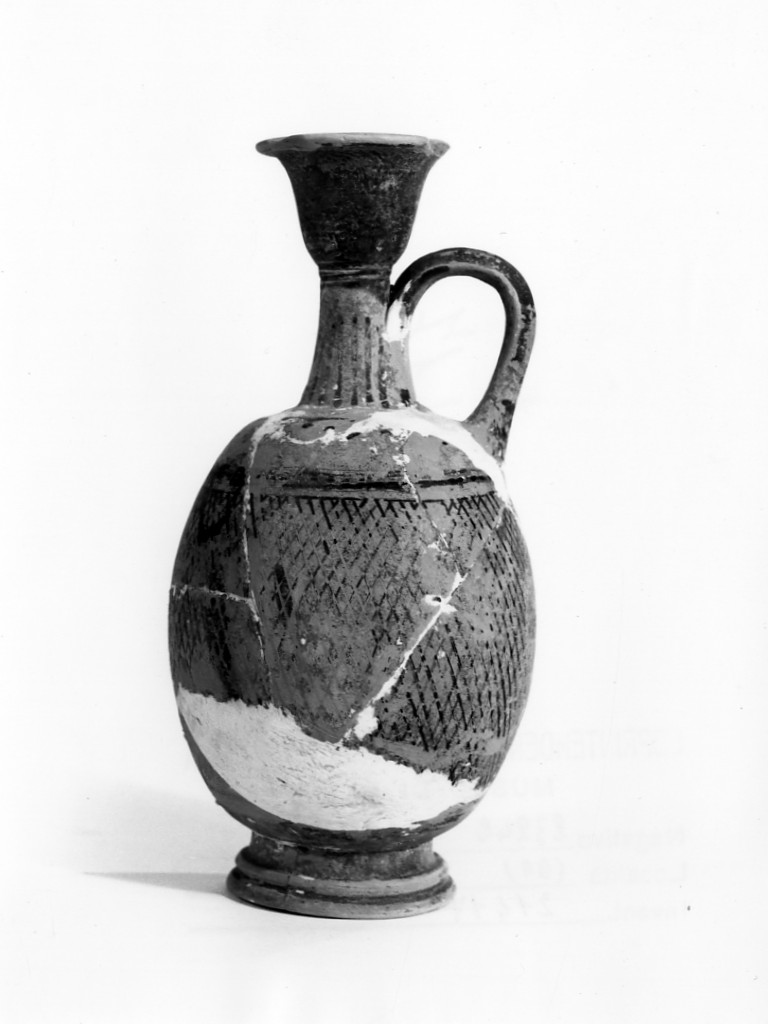 lekythos - fabbrica apula (fine sec. IV a.C)