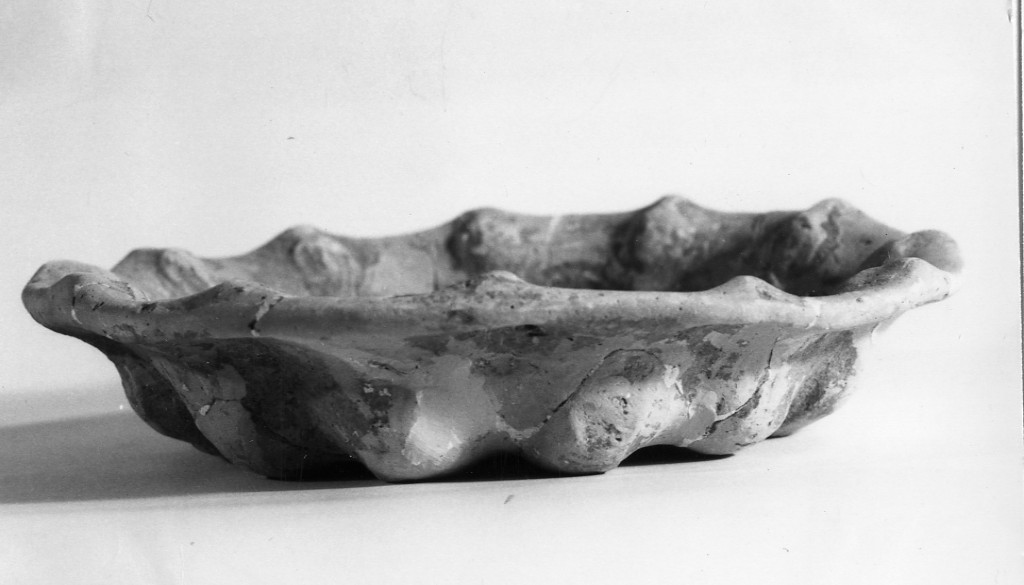 piatto - fabbrica indigena (seconda metà sec. IV a.C)