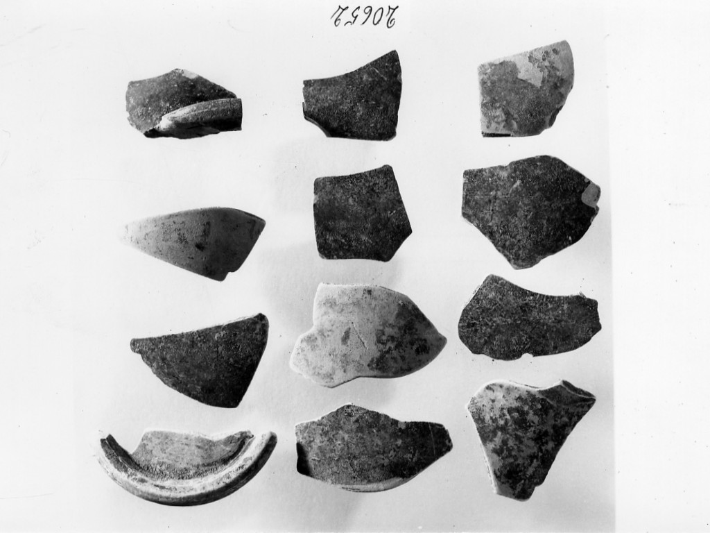 recipiente/ frammento - fabbrica apula (seconda metà sec. IV a.C)