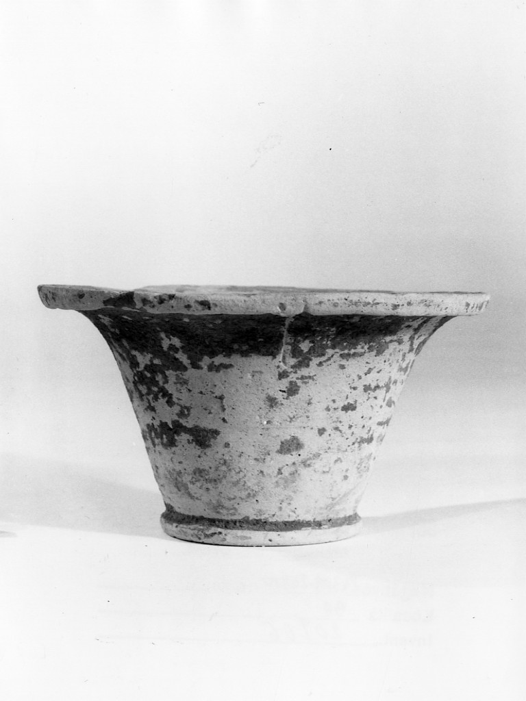 kalathos - fabbrica indigena (metà sec. IV a.C)