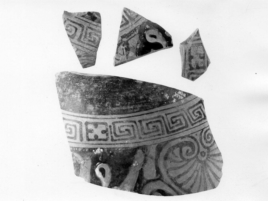 vaso/ frammento - tardo apulo (fine sec. IV a.C)