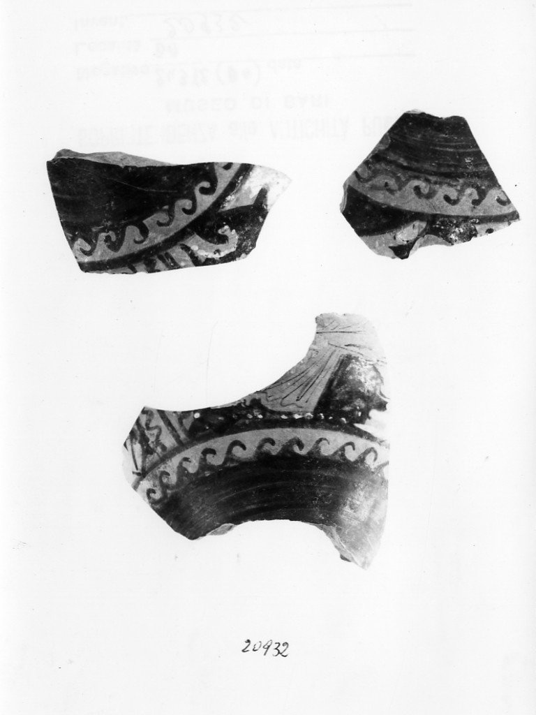 vaso/ frammento - tardo apulo (ultimo quarto sec. IV a.C)