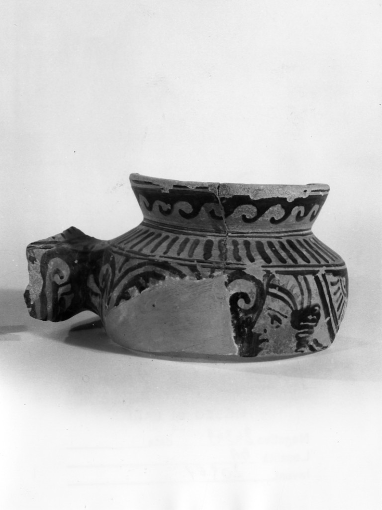 doppia situla - medio-tardo apulo (seconda metà sec. IV a.C)