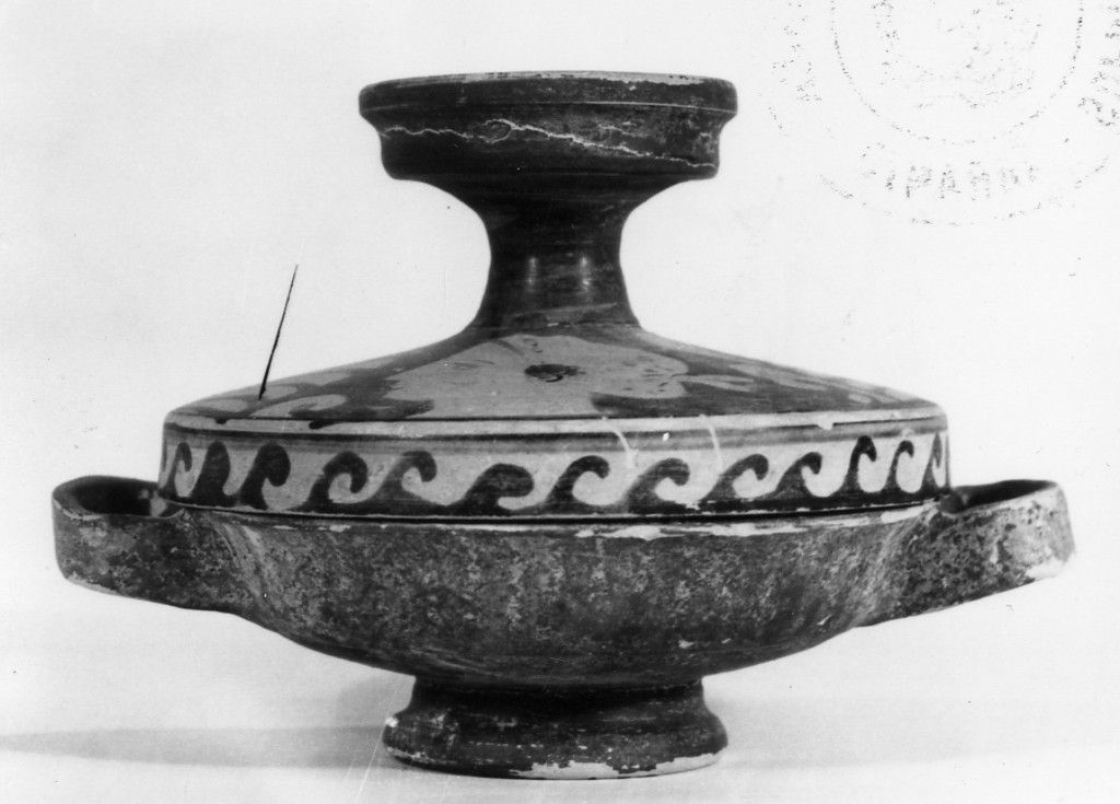 lekane - medio apulo (metà sec. IV a.C)