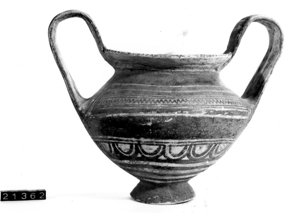 kantharos - fabbrica peucezia (fine/ inizio secc. VI - V a.C)