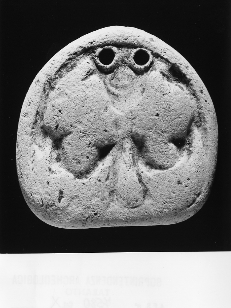 oscillum - fabbrica tarantina (secc. IV a.C.-III a.C)