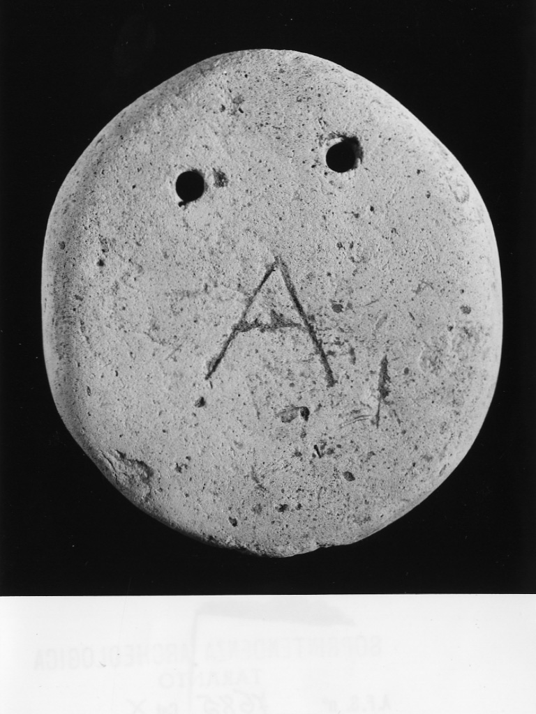 oscillum - fabbrica tarantina (secc. IV a.C.-III a.C)