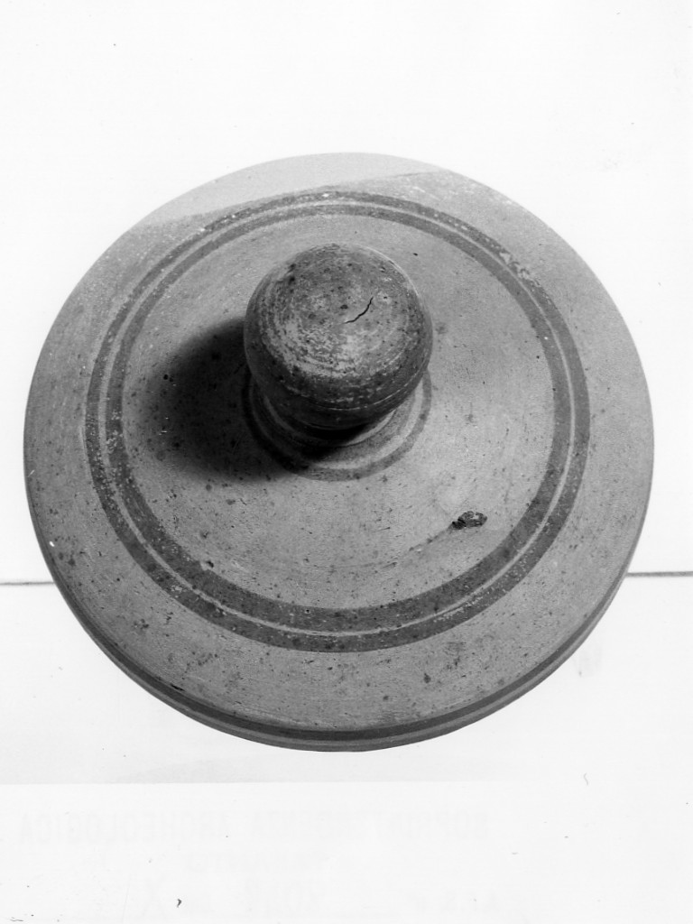 coperchio - fabbrica peuceta (secc. V a.C.-IV a.C)