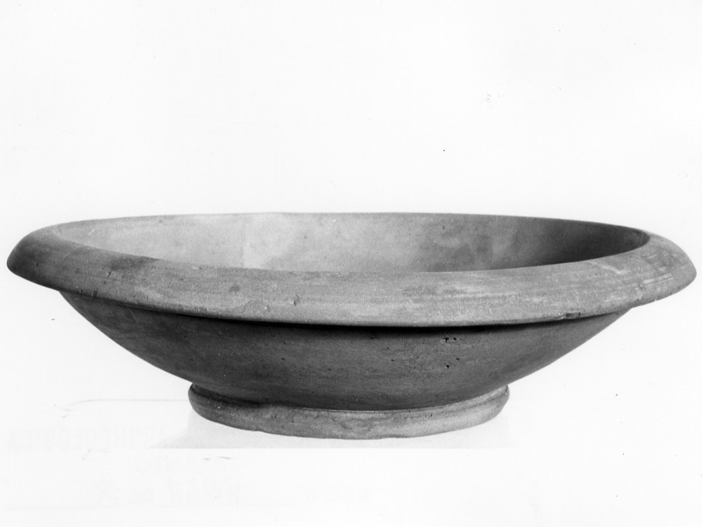 patera - fabbrica peuceta (secc. V a.C.-IV a.C)