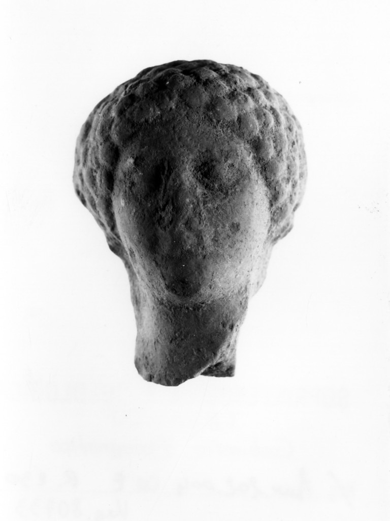 testa femminile - fabbrica tarantina (sec. VI a.C)