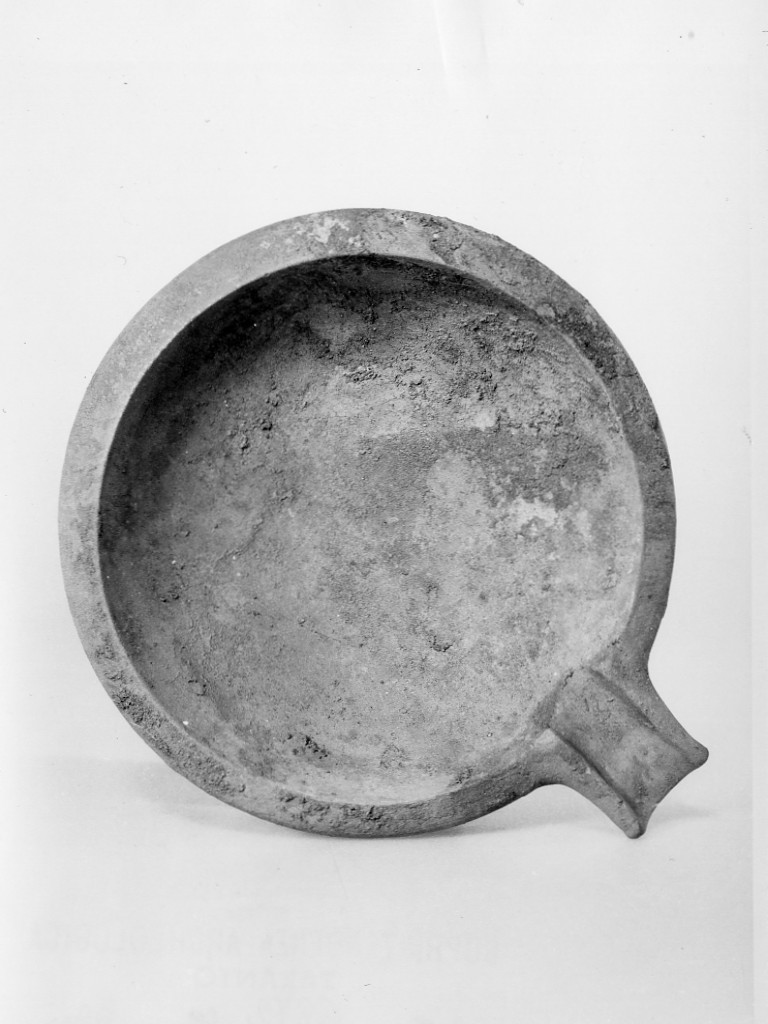 mortaio - fabbrica apula (fine sec. IV a.C)