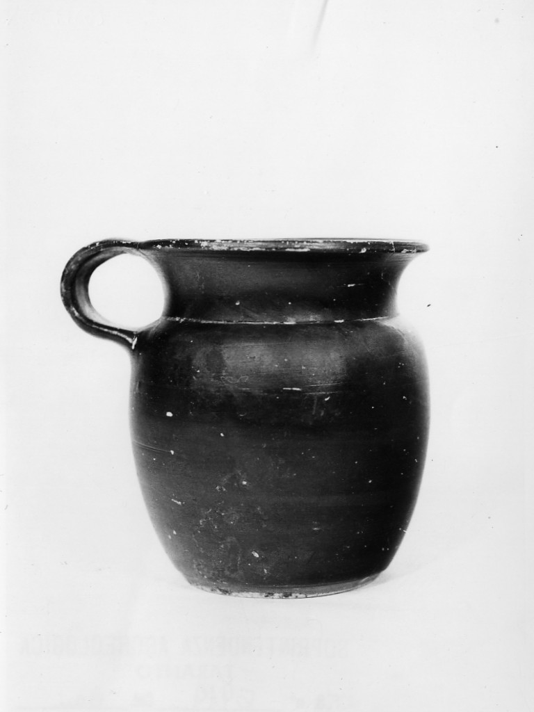 brocchetta - fabbrica attica (metà sec. V a.C)