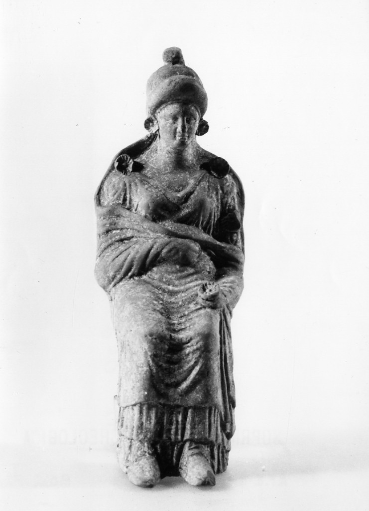 statuetta femminile - fabbrica italiota (prima metà sec. IV a.C)