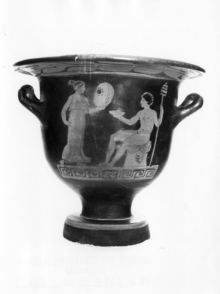 cratere a campana - Pittore delle Lunghe Falde (Trendall) (sec. IV a.C)