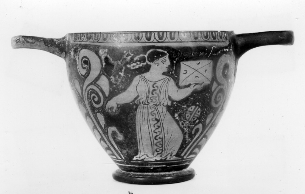 skyphos - Medio Apulo (sec. IV a.C)