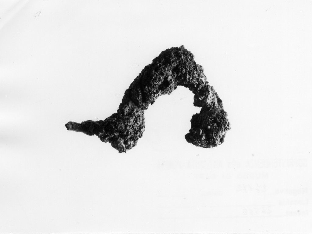 fibula ad arco semplice - fabbrica locale (metà sec. V a.C)