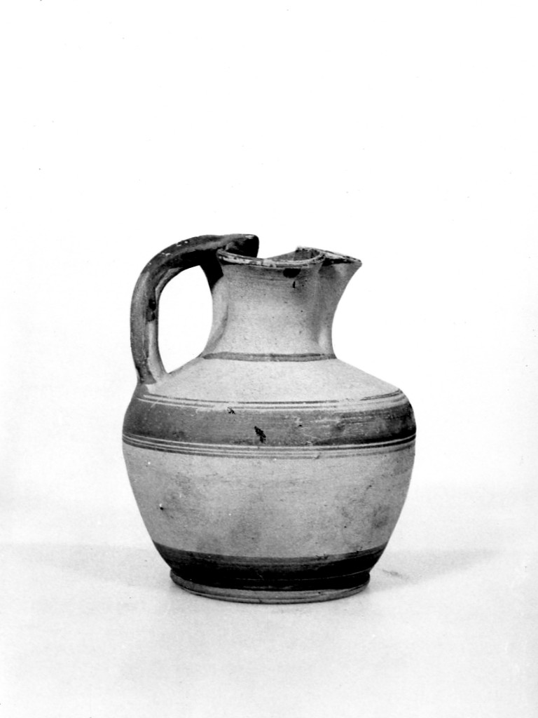 oinochoe - fabbrica peucezia (sec. V a.C)