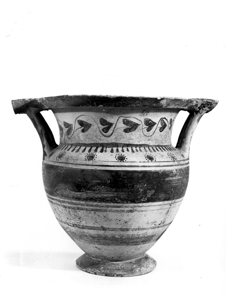 cratere a colonnette - produzione apula (secc. V-IV a.C)