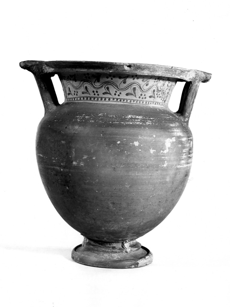 cratere a colonnette - produzione apula (secc. V-IV a.C)