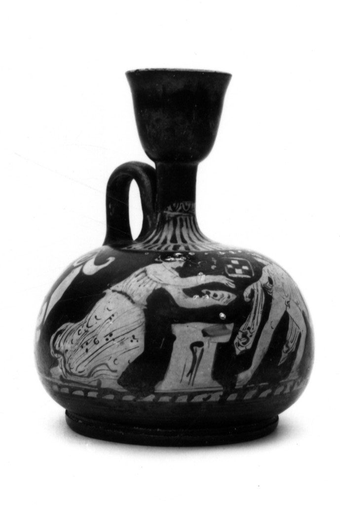 lekythos - Medio Apulo (metà sec. IV a.C)