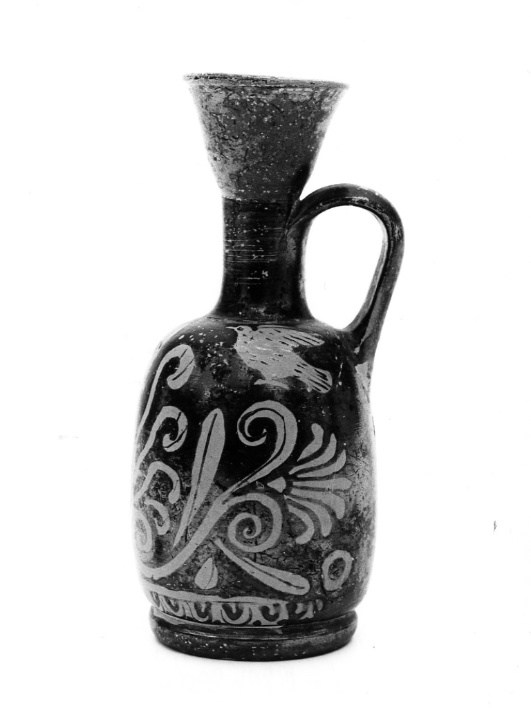 lekythos - Medio Apulo (metà sec. IV a.C)