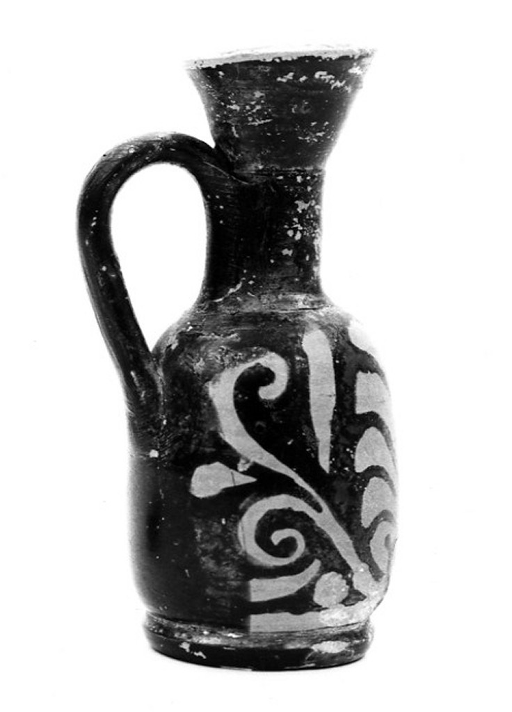 lekythos - Medio Apulo (seconda metà sec. IV a.C)
