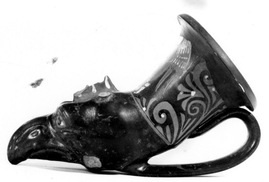 rhyton - Apulo Antico (prima metà sec. IV a.C)