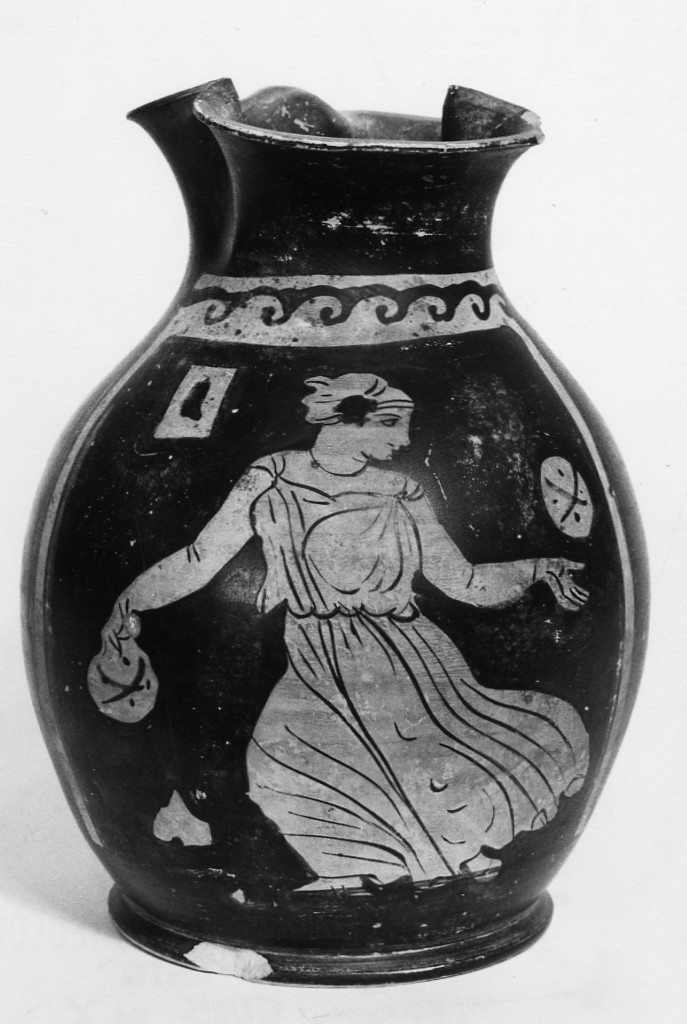 oinochoe a bocca trilobata - fabbrica apula (seconda metà sec. IV a.C)