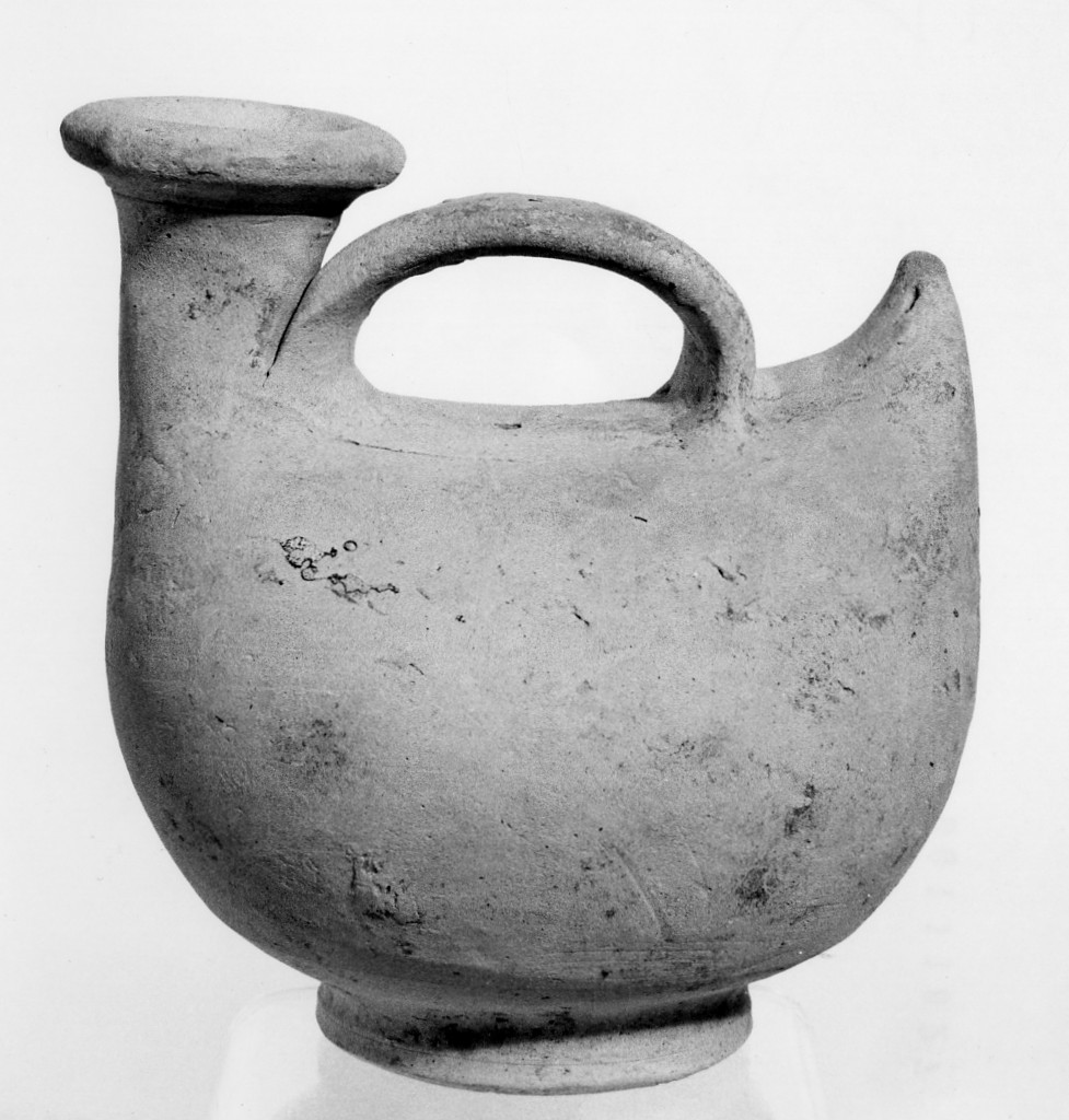 askos - fabbrica locale (prima metà sec. IV a.C)