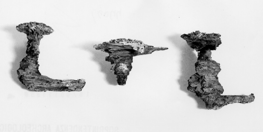 chiodi - fabbrica locale (prima metà sec. IV a.C)