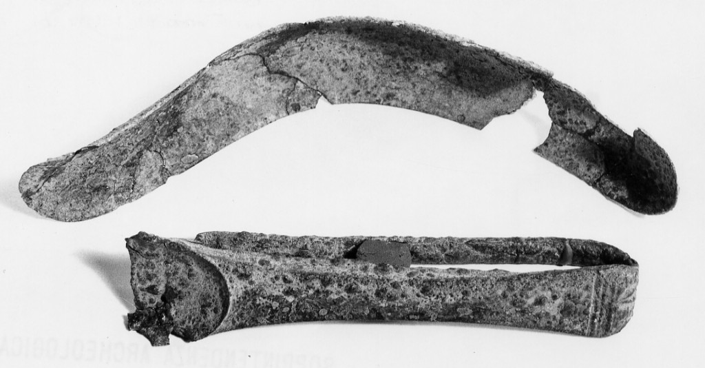 strigile - fabbrica locale (ultimo quarto sec. IV a.C)