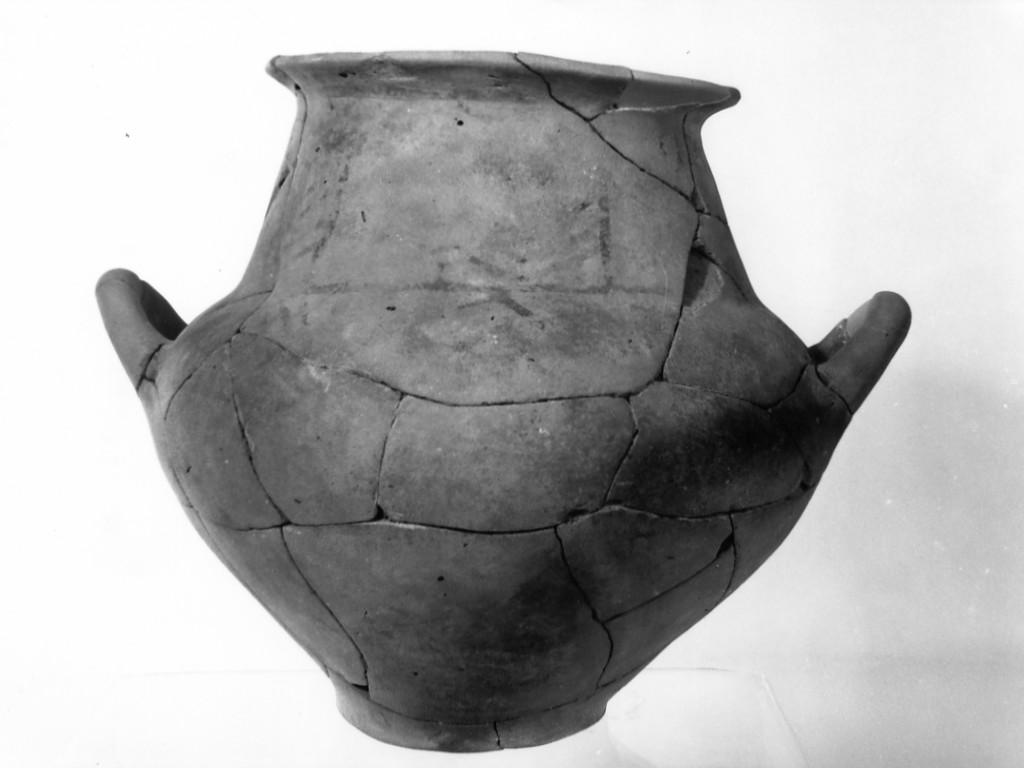 olla - Bronzo finale, Protogeometrico iapigio (secc. XI a.C.-X a.C)