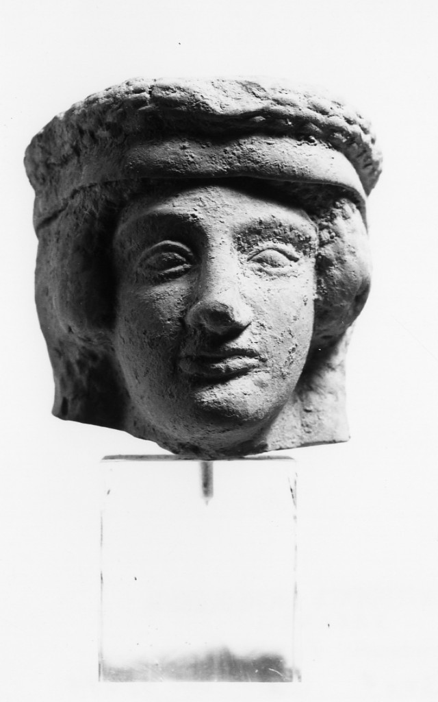 statuetta maschile - officina tarantina (seconda metà sec. V a.C)