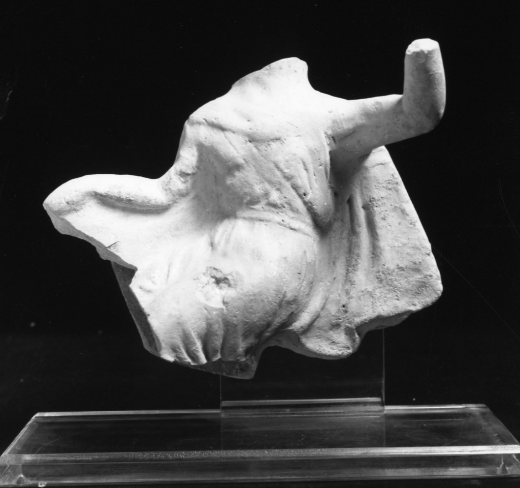 statuetta femminile - officina tarantina (secc. IV a.C.-III a.C)